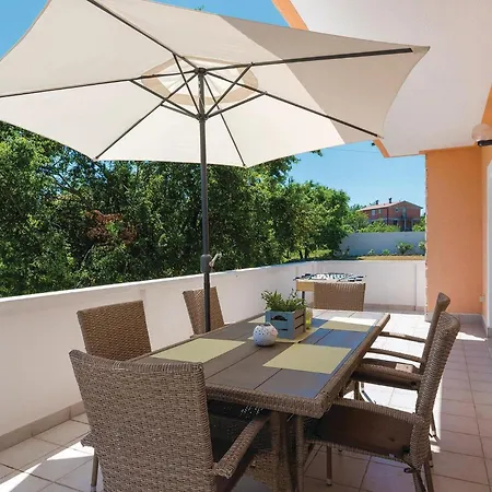 3 Bedroom Stunning In *