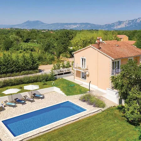 Dom wakacyjny 3 Bedroom Stunning In *