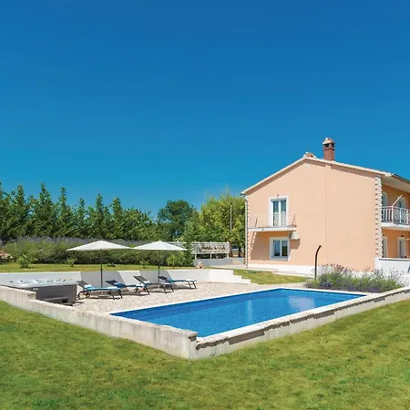 3 Bedroom Stunning In Nedeščina