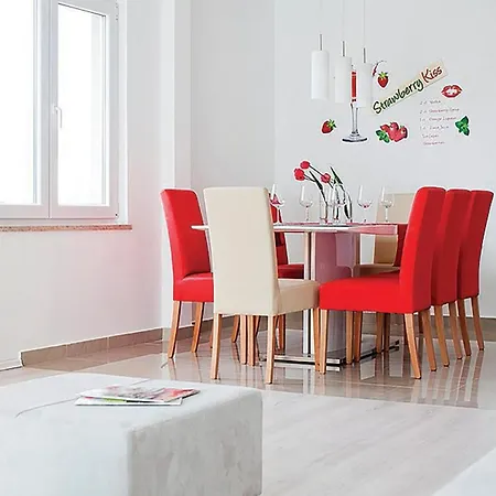 3 Bedroom Stunning In Dom wakacyjny Nedeščina
